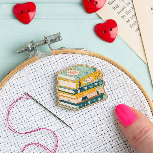 Book Lover Needleminder.jpg